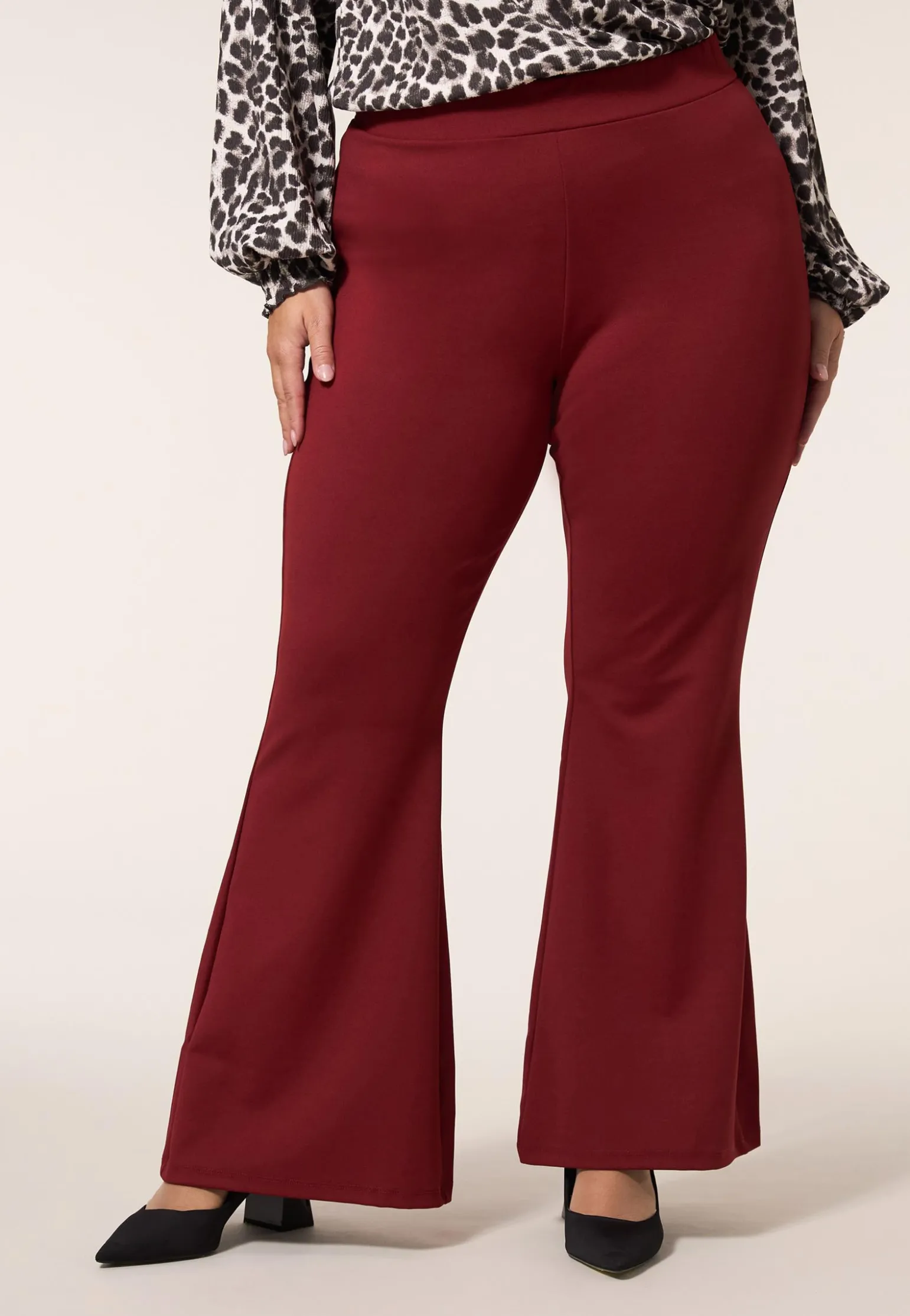 Discount Miss Etam Broek flared rood 32" Dark red
