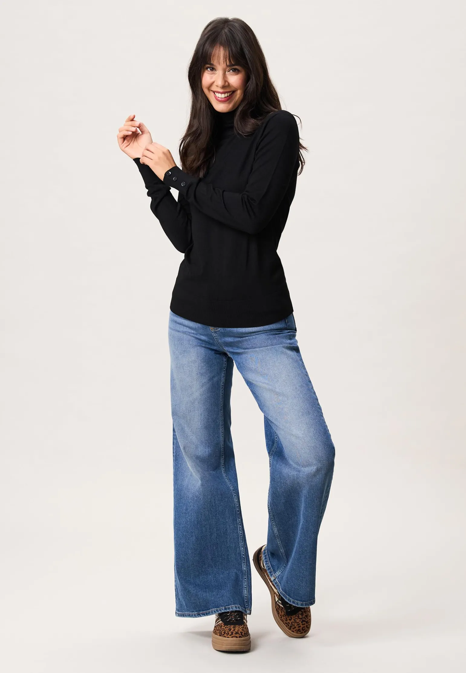 Best Miss Etam Trui 'Isa' Zwart